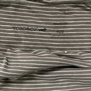 Toad & Co lightweight skirt size M